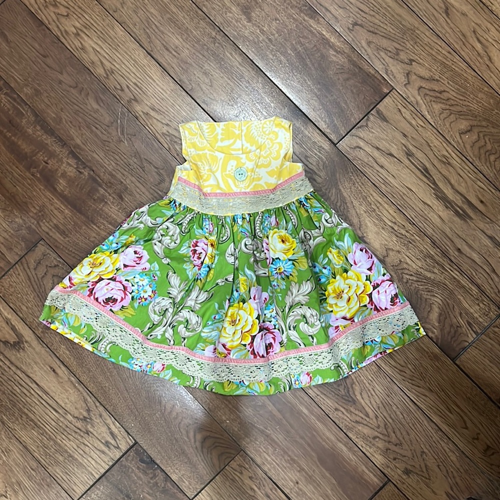 Emmi Lee designs dress